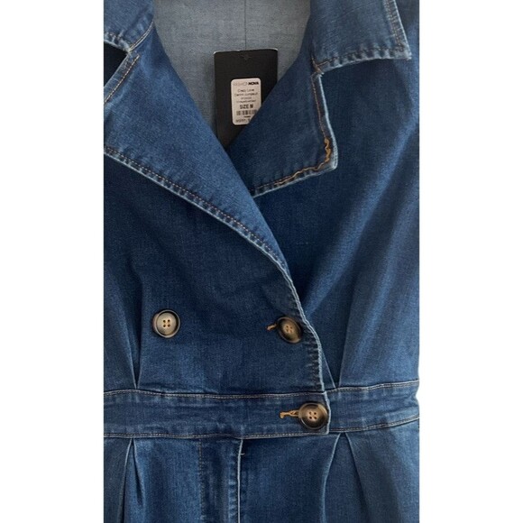 Fashion Nova Denim Jumpsuit Women’s Size Medium Blue Crazy Love NEW - Picture 6 of 6
